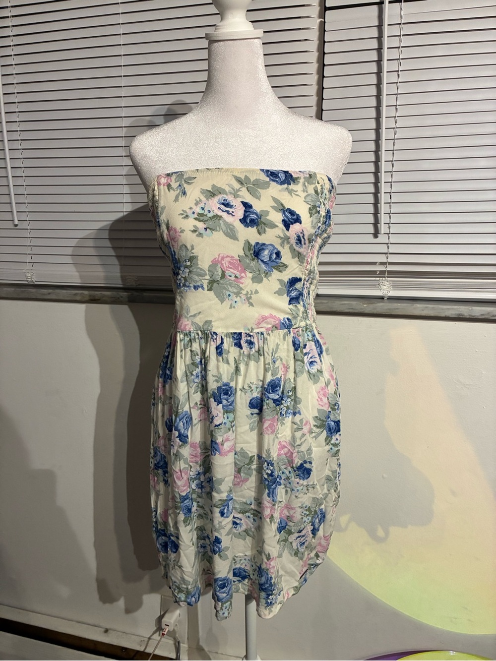 Abercrombie & Fitch Strapless Floral Dress in Cream, Blue & Pink